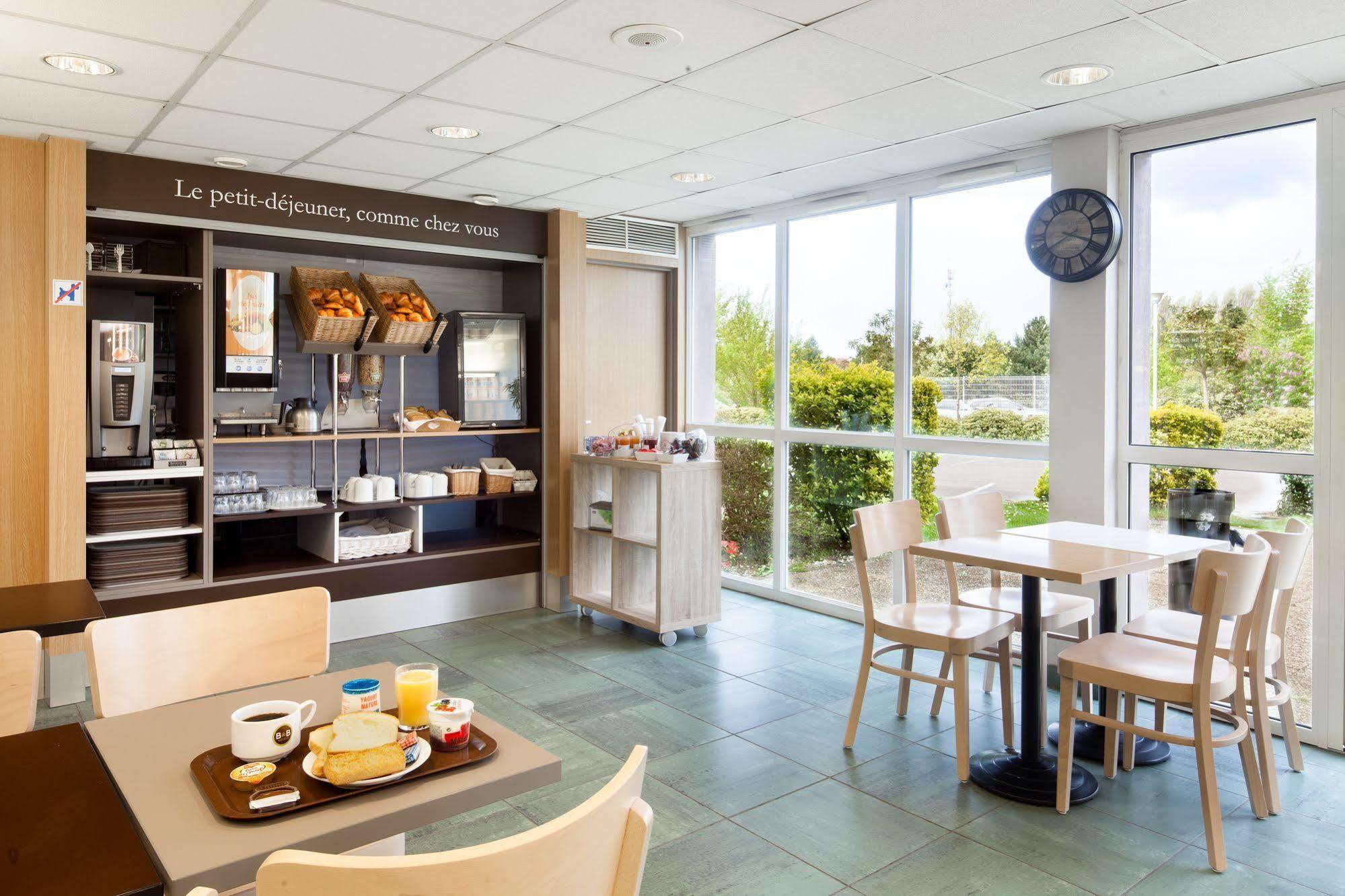 B&B Hotel Creil Chantilly Экстерьер фото